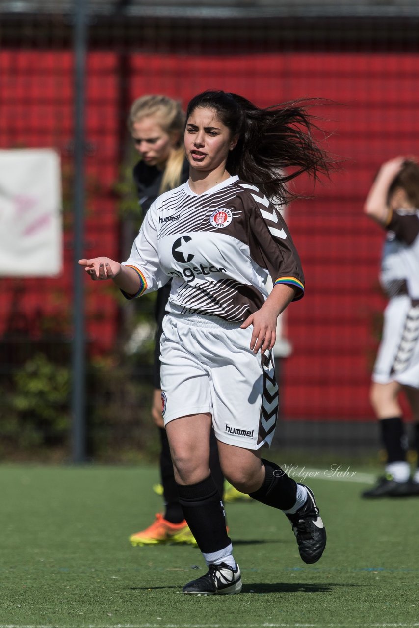 Bild 72 - B-Juniorinnen St.Pauli - C-Juniorinnen SV Steinhorst : Ergebnis: 1:2